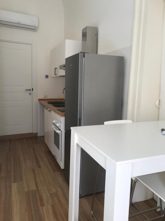 Motta Palace Apartments & Rooms Motta Sant' Anastasia Luaran gambar
