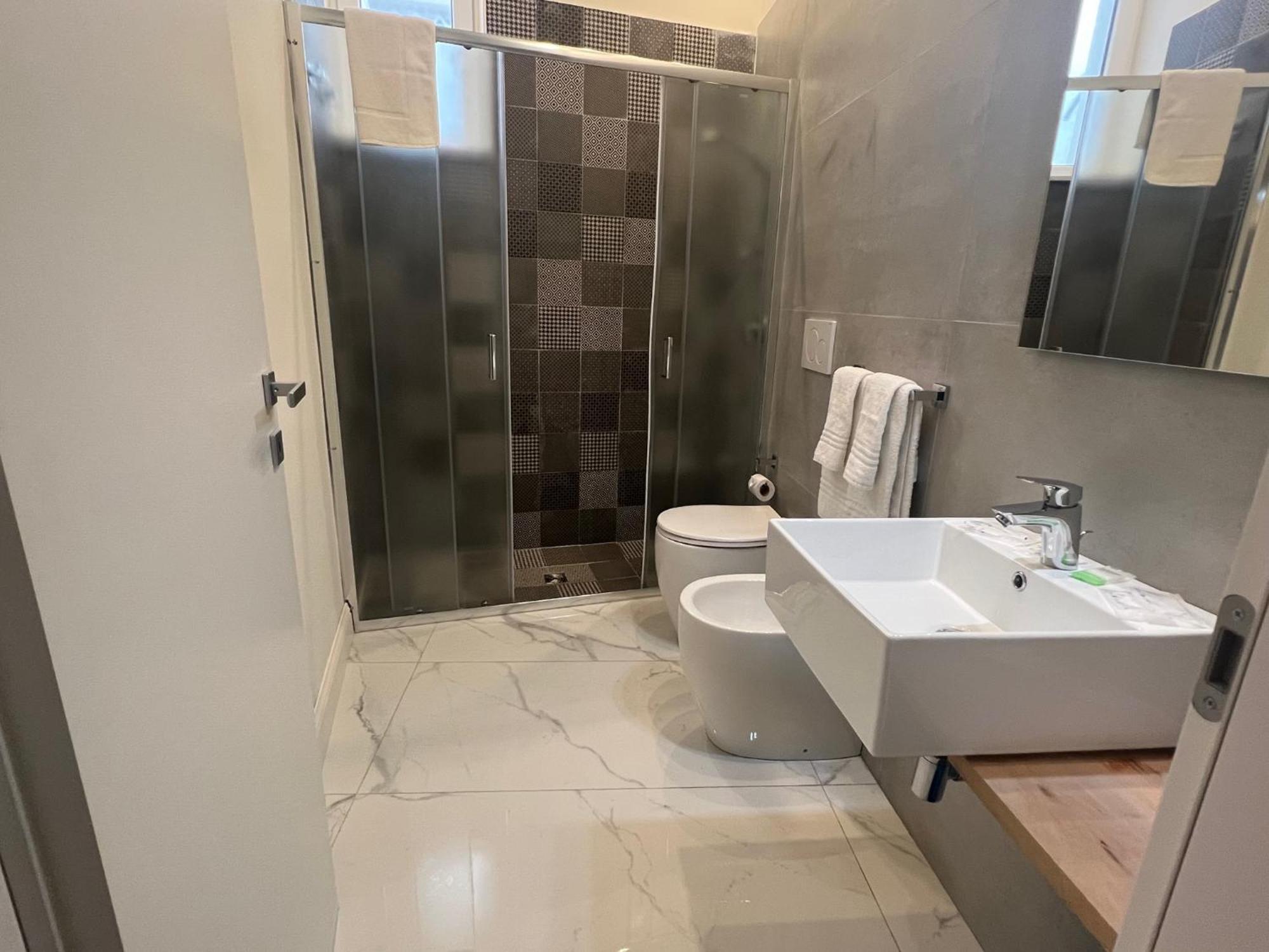 Motta Palace Apartments & Rooms Motta Sant' Anastasia Luaran gambar
