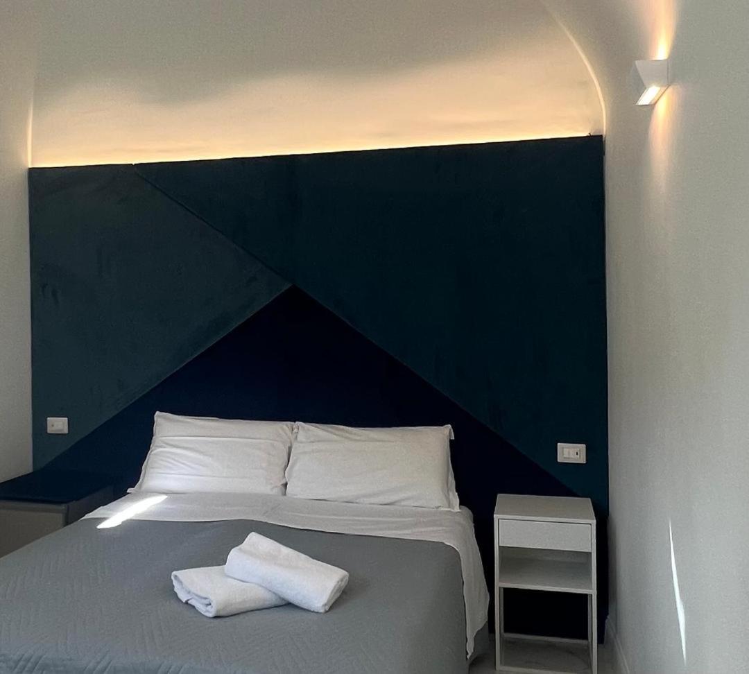 Motta Palace Apartments & Rooms Motta Sant' Anastasia Luaran gambar