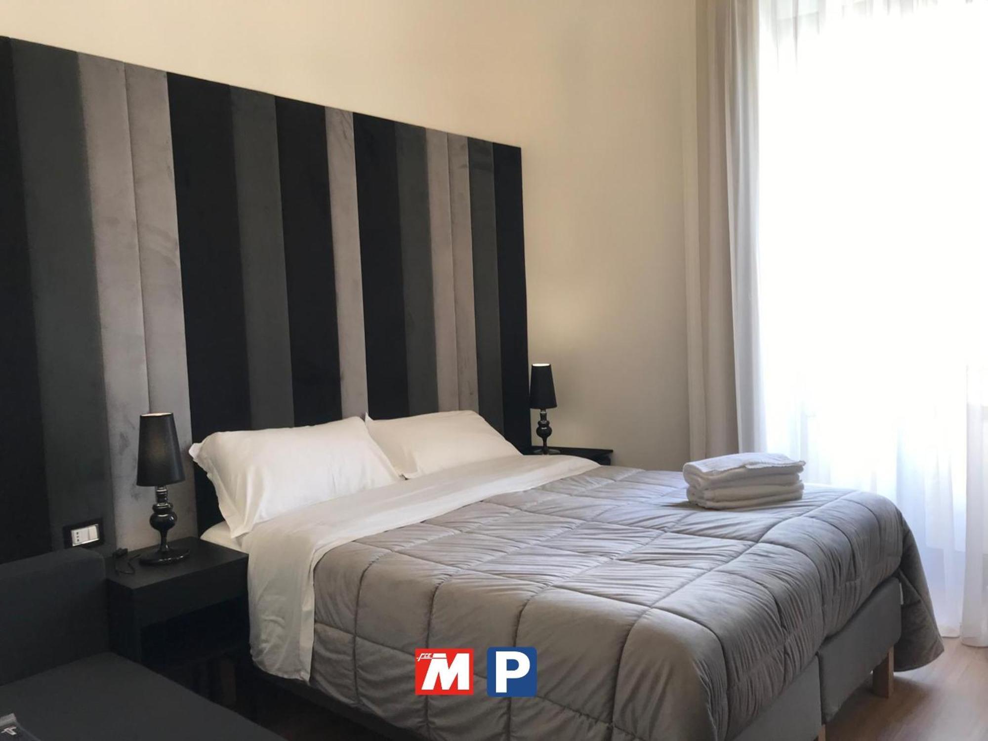 Motta Palace Apartments & Rooms Motta Sant' Anastasia Luaran gambar